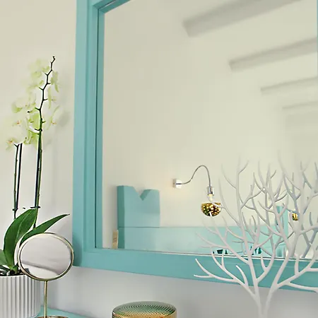 Glaros Boutique - Adults Only